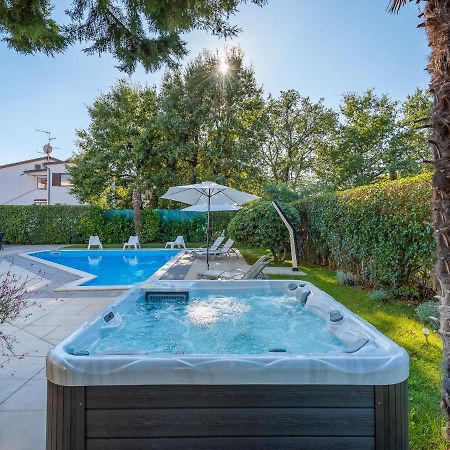Villa Martimar With Pool And Hot Tub In Istria Rosini 외부 사진
